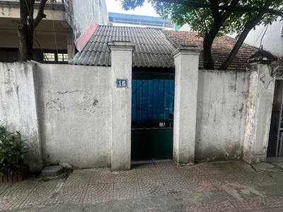 Bán đất tặng nhà cấ 4 ngô gia tự -105m mặt tiền rộng 12 tỷ  thương lượng 0
