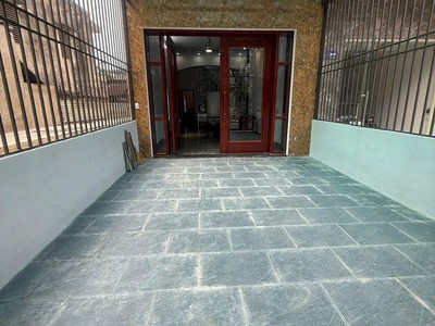 Bán căn nhà 3 tầng mặt đại lộ Trần Hưng Đạo, ph Ngọc Châu, TP HD, 63.5m2, 3 ngủ, KD tốt 0
