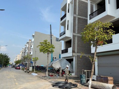 Bán đất mặt phố KDC Trần Hưng Đạo, ph Ngọc Châu, TP HD, 78.75m2, mt 5m, khu phố đẹp 2