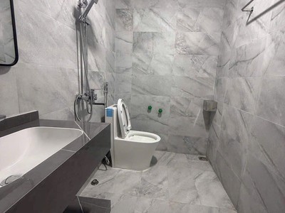 Bán căn nhà 3 tầng mặt đại lộ Trần Hưng Đạo, ph Ngọc Châu, TP HD, 63.5m2, 3 ngủ, KD tốt 8