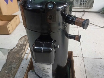 Máy nén lạnh Daikin JT160GABY1L. 0