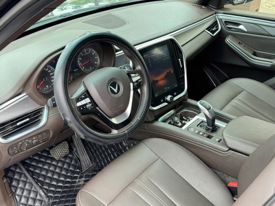 Chính chủ bán xe Lux SA 2020 Base 8
