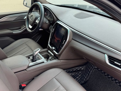Chính chủ bán xe Lux SA 2020 Base 9