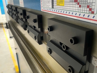 Máy chấn NC - CNC 12