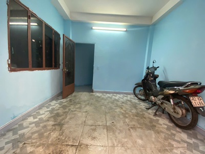 Nhà nguyên căn gần Emart và DH Văn Lang dọn vào ở ngay 5