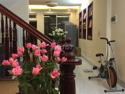 Cho thuê nhà liền  kề KĐT VĂN PHÚ, 90 M2  4 TẦNG, 4 PN,5WC, có gara ô tô 0
