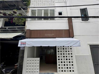    mã nb-5 bán nhà nhỏ phố tây nha trang   gần biển   có dòng tiền cho thuê 0