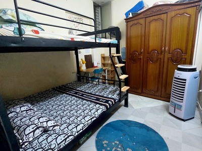 Chính chủ cho thuê phòng T2 nhà ngõ 239 Bùi Xương Trạch 0