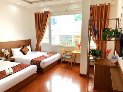 Bán khách sạn mặt phố đường thành, 171m2, 10 tầng 1 hầm thang máy, mặt tiền 5.1m, 168 tỷ, kd đỉnh 0
