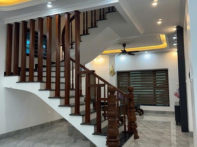 Bán nhà  vị trí vàng  sát vin đan phượng 170m /4 tầng lô góc thần thánh, ô tô đánh võng - chỉ hơn 7 3