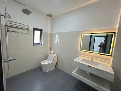  bán nhà 2 tầng   đường ôtô lý phục man, p. vĩnh phước, nha trang   giá: 4,5 tỷ bao thuế phí 4