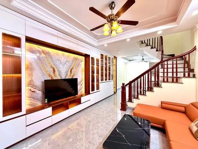 Bán nhà dương văn bé   2 thoáng   ngõ nông thông    57m  - 5.5m mt   11.2 tỷ 1