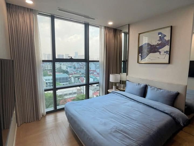 Bán nhà hoàng quốc việt, lô góc 3 mặt thoáng, ô tô vòng quanh, 80m chỉ 23 tỷ 2