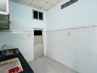 Bán nhà cấp 4 50m  gần hẻm xe hơi, linh trung thủ đức, giá 3.2 tỷ 2