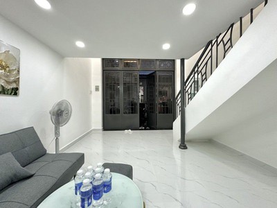 Bình thạnh, nơ trang long giáp phan đăng lưu, p14 - 30m2 - 3 tầng - 20m ra mặt tiền - 4.8 tỷ. 2