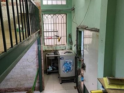 Phòng trọ cho thuê tại trung tâm quận 10 , dt 35m2, có gác lửng, thuận tiện đi làm đi học 2