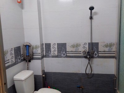 Chính chủ cho thuê phòng T2 nhà ngõ 239 Bùi Xương Trạch 3