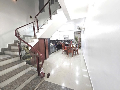 Cho thuê nhà full đồ phố Văn Cao, 4 p.ngủ khép kín. 0