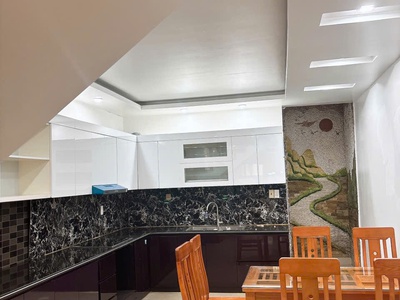Cho thuê nhà full đồ phố Văn Cao, 4 p.ngủ khép kín. 1