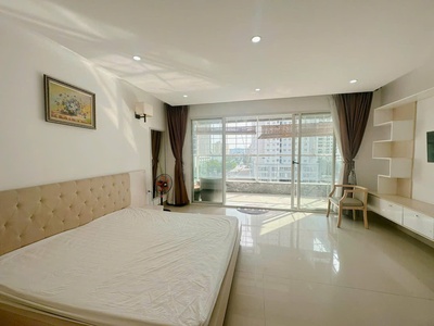 Phân lô vip mạc thái tổ, trung kính to - 80m2 7 tầng mt 5m 2 mặt ngõ - cách phố 1 nhà - ô tô 0