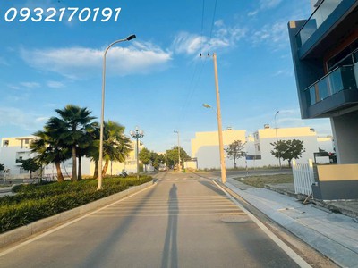 Gói 8- căn thô gần hồ bơi-gần công viên hoa giấy-mà giá cực rẻ   đẹp ở thị trường 0