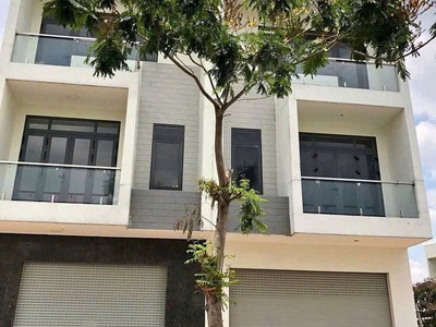 Nhà 3 tầng nhánh Thủ Khoa Huân Thuận An 0