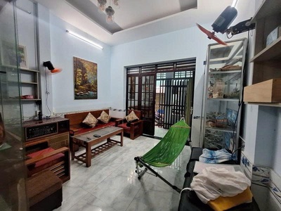 Bán nhà 44m , 2pn, 2wc, q.9, 1.999  tỷ, sổ đỏ 0