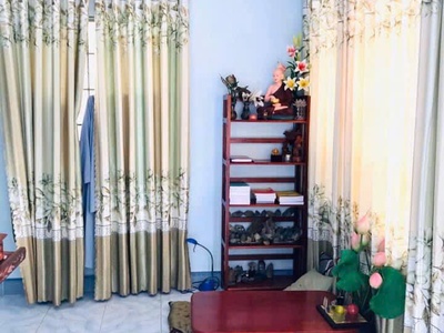 Bán nhà trần phú - vĩnh nguyên - tỉnh khánh hoà - cách biển chỉ 30m dt : 51,5m ngang 4,5m nở hậu 1