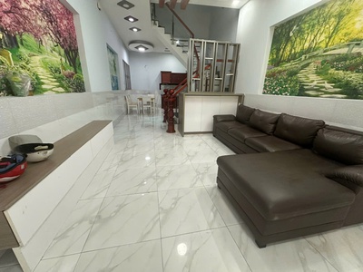 Cho thuê nhà 1 trệt 3 lầu full nội thất, 160m2, 4pn, hẻm rộng 7m, đ.thới an 28, q.12 1