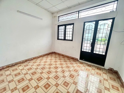 Chính chủ bán nhà 2 tầng - hương lộ 2 - 64m2  4x16m - hẻm xe tải - nhỉnh 4 tỷ xíu xiu . 3