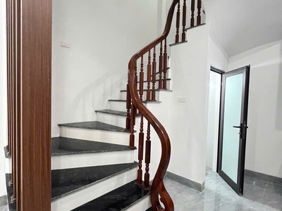 Nhà đẹp , ngọc thụy , 5 tầng , cạnh trường việt pháp, 5ty95 3