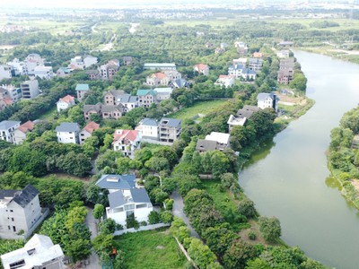 Em còn 4 căn biệt thự khu ĐT Hà phong cần bán, vị trí đẹp, sổ đỏ sang tên ngay, giá đầu tư. 6