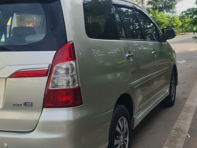 Cần bán innova sx 2015 bản E đủ. 1