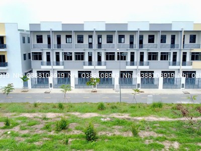 Nhà phố đa công năng   Ở, kinh doanh, đầu tư đều hiệu quả tại Trảng Bàng, Tây Ninh. 1