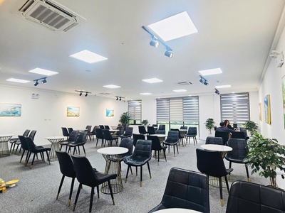 Cho Thuê Văn Phòng Siêu Đẹp 140m2 - 40 Triệu/Tháng Phố Dịch Vọng Hậu, Cầu Giấy. Tặng 10 Ngày Setup 14