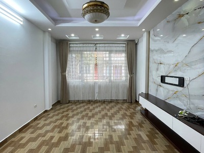 Bán gấp nhà phân lô hoàng mai   thang máy   ô tô tránh   view vườn hoa  giá 15 tỷ 2