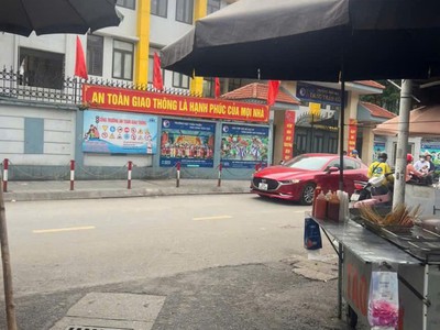 Cho thuê nhà tập thể thanh xuân bắc -tx 3