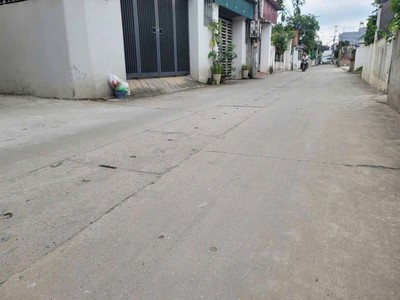 57.2 m tt quang minh mt 5.5m,vuông đẹp,2.9x tỷ,chính chủ, oto vào nhà 1