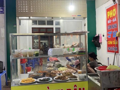 Sang nhượng quán cơm bình dân tại 42 phú lương, hà đông 0