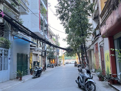 Lê trọng tấn 46m tuyệt phẩm kiêu sa, ô tô sát cửa, ở sướng như vua 1