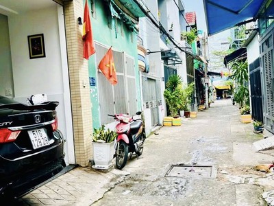Chỉ 4.x tỷ tl - nhà 40m - 2 tầng - hẻm xe hơi - giá aeon tân phú 2