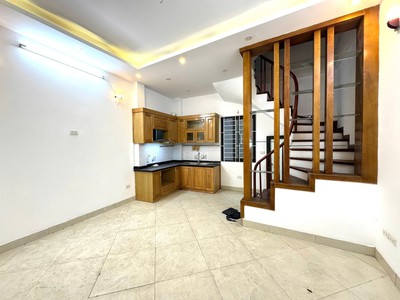 Nhà đẹp gần ô tô hạ yên quyết, nguyễn khang 35m 5t, chỉ hơn 8 tỷ 4