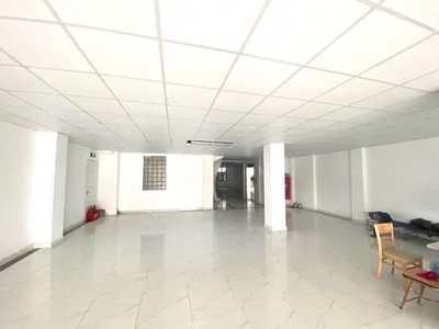 Bán tòa nhà mặt phố hoàng cầu - 236m  x 9t - mt 10.5m - dòng tiền 3.6 tỷ/năm - giá 118 tỷ 2