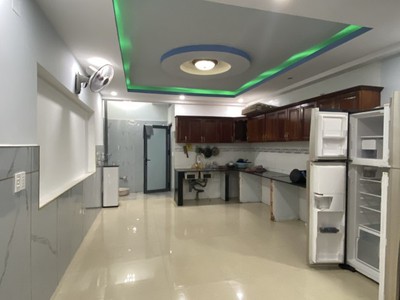 Bán nhà 3 tầng mặt tiền kinh doanh dĩ an,shr, giá chỉ bằng trong hẻm 2