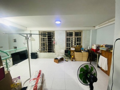 Bán nhà mặt phố q.2, 116m , 3 tầng, 8.35  tỷ, sổ hồng 1