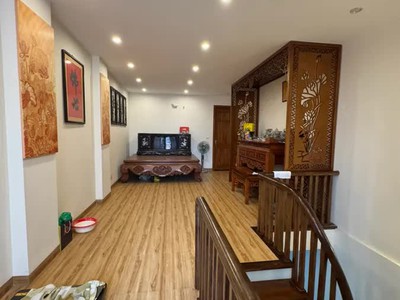 Mặt ngõ thái hà, quận đống đa, 61m2, ôtô vào nhà, trước nhà ôtô tránh, 2 mặt ngõ thông kd đỉnh, ở 2