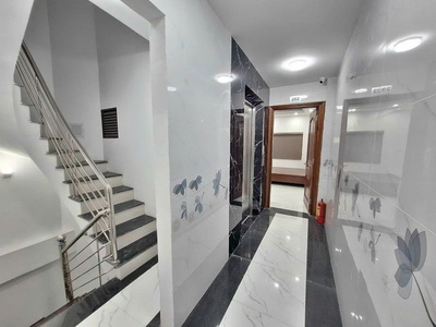 Gà đẻ trứng vàng, doanh thu 1 tỷ/ năm. bán tòa ccmn nguyễn đức cảnh 88m 8t thang máy. giá hơn 21 tỷ 1