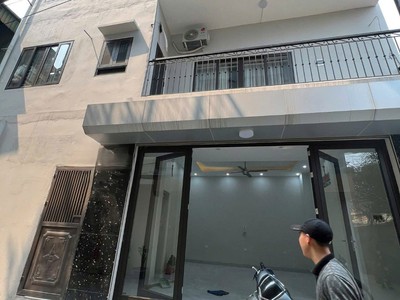 Cho thuê nhà ngõ ô tô phố mai động, 58m2, 4 tầng, 6pn, 19 triệu kdon, vp, ở nhóm đi làm 0