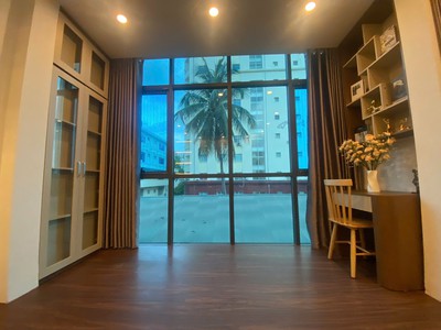Nhà đẹp ở xuân thủy -phân lô - ô tô - lô góc 2 mặt ngõ - 2 thoáng - vew đh báo chí tuyên truyền - 4