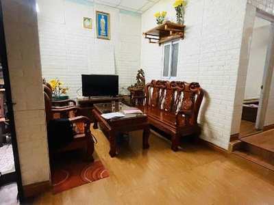 Bán đất đất tặng nhà cấp 4   diện tích đẹp, phù hợp ở ngay hoặc xây mới ,chỉ nhỉnh 4 tỷ,thanh am 0